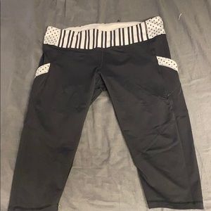 Lululemon capris